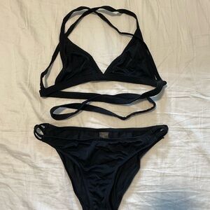 Strappy bikini set